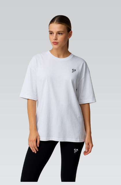 Minimalist White Tee – Oversized